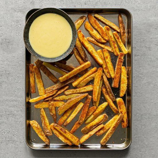 Hand Cut Chips with Fondue Dip