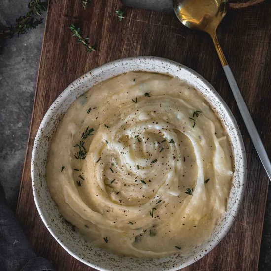 Yuca Mash with Garlic and Thyme