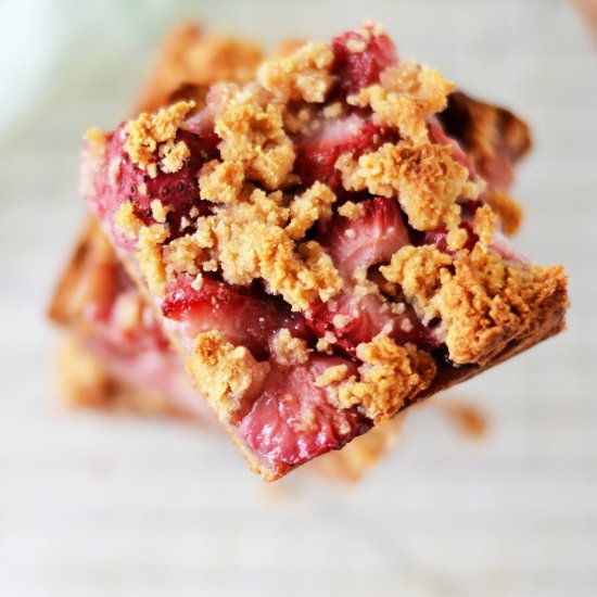 Strawberry Muffin Bars