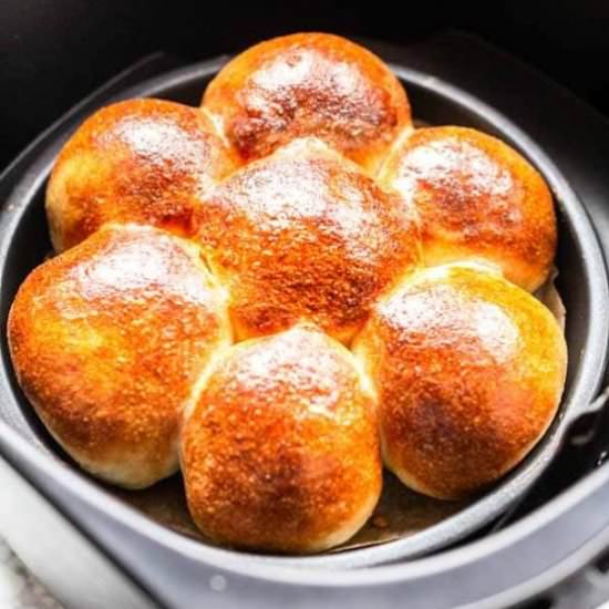 Air Fryer dinner rolls