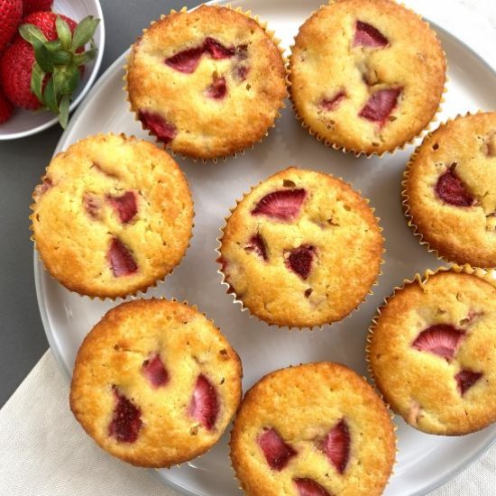 Keto Strawberry Muffins