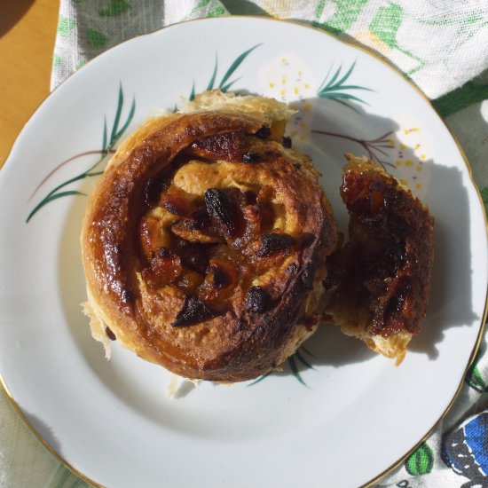 Vegan Chelsea Buns