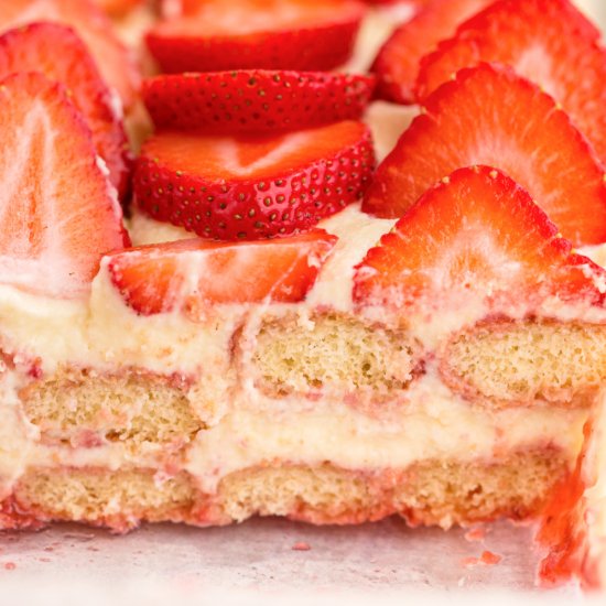 Strawberry Tiramisu