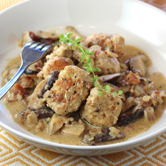 Coq au Vin Blanc Meatballs