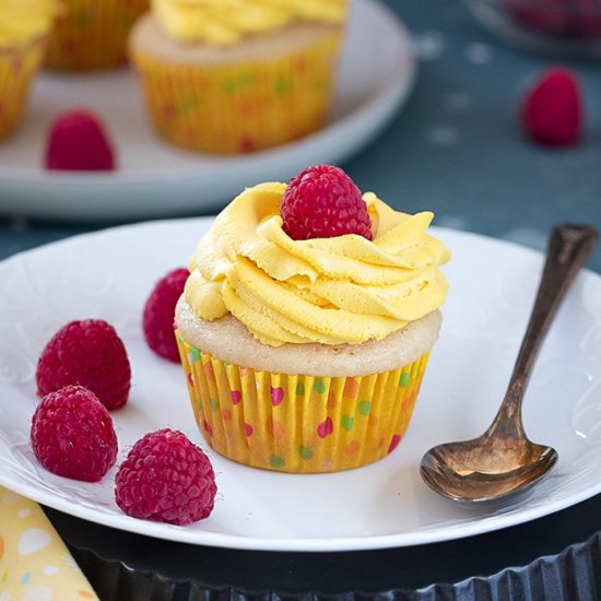 Eggless Vanilla Cupcakes