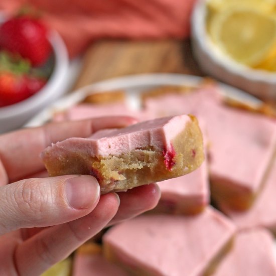 Paleo Strawberry Lemon Bars