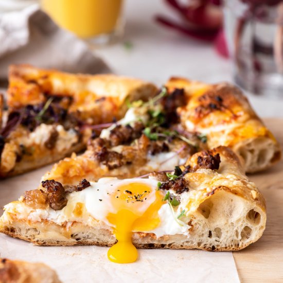 sausage breakfast pizza