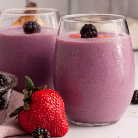 Blackberry Strawberry Smoothie