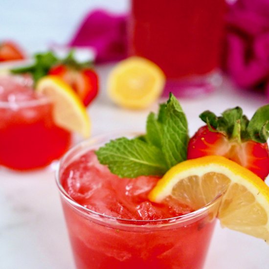 Pink Vodka Lemonade Cocktail