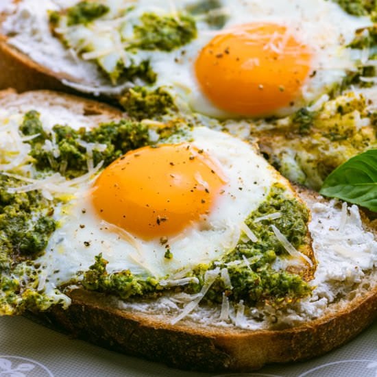 Pesto Eggs on Toast