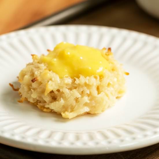 Creamy Coconut Pineapple Macaroons