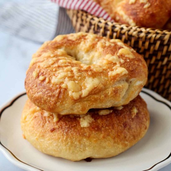 Asiago Cheese Bagels