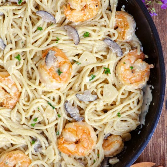 CREAMY PRAWN PASTA