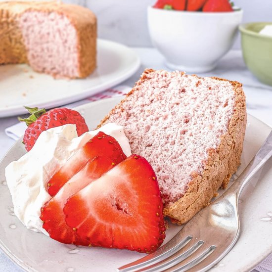 Strawberry Angel Food Cake