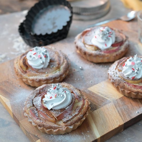 Small apple tarts with frangipane