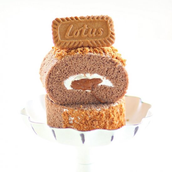 Lotus Biscoff Cake Roll