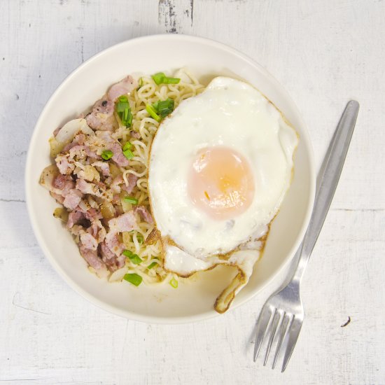 Egg & Bacon Instant Noodles