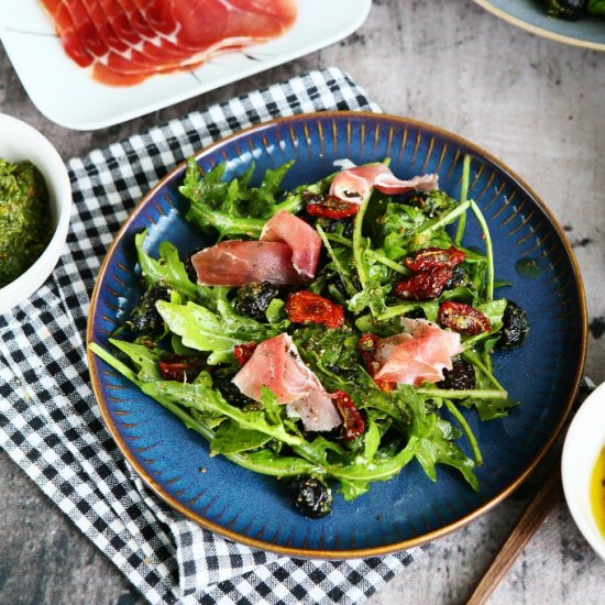 Arugula Salad with Serrano Ham