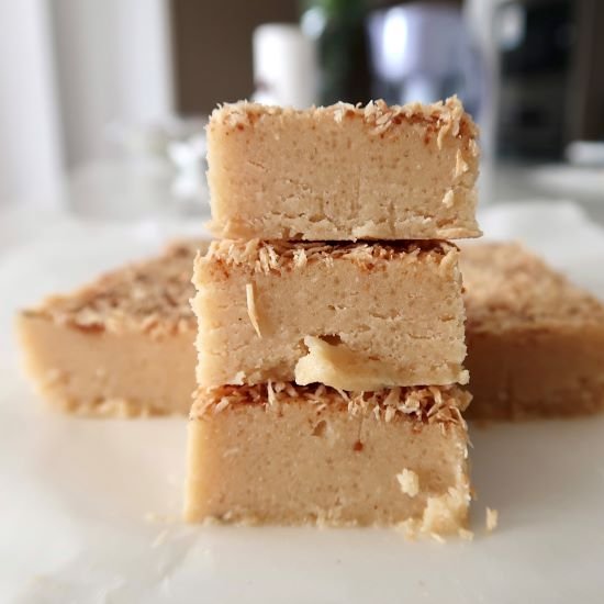 Coconut Slice | Healthy Fudge