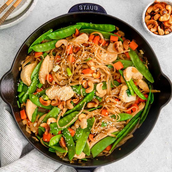 Easy Cashew Chicken Stir Fry