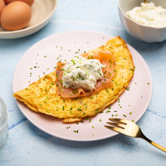 Omelet with Salmon & Cream Cheese