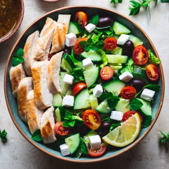 Greek Salad with Grilled Chicken