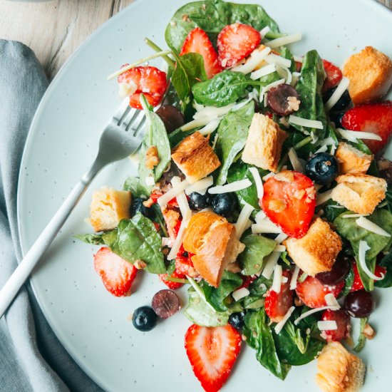 Best Ever Strawberry Spinach Salad