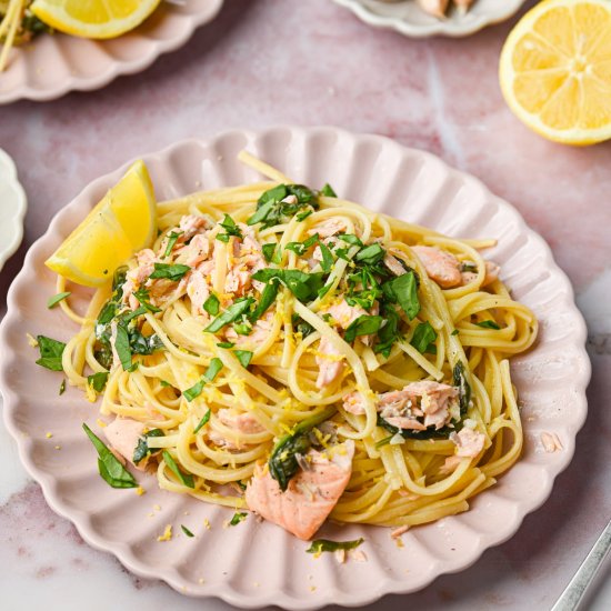 White Wine Salmon Spinach Pasta