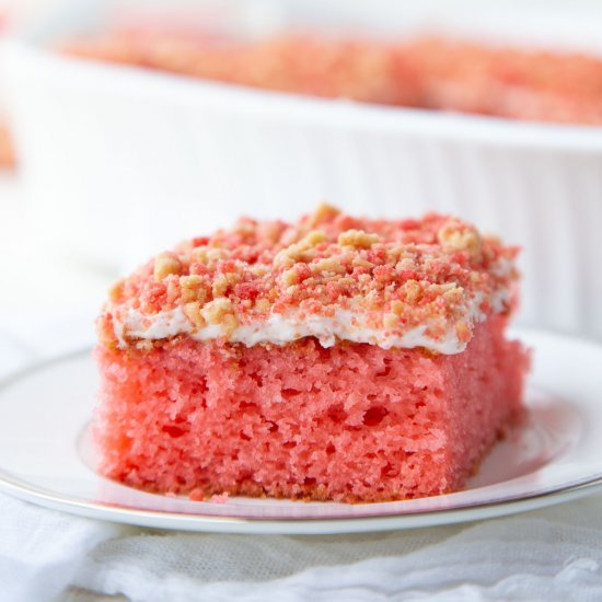 Strawberry Crunch Cake