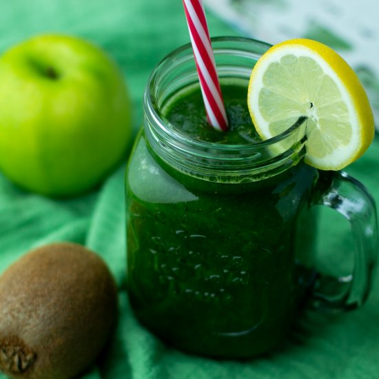 Green Smoothie Fat Burn with Kale