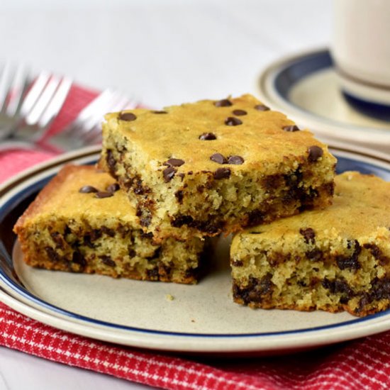 Banana Chocolate Chip Snack Cake