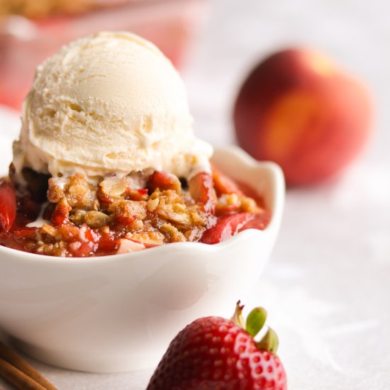 Peach Strawberry Crisp