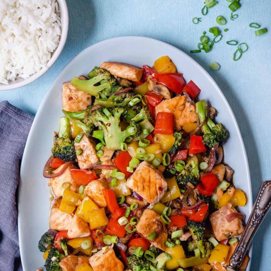 Stir-Fry Salmon and Vegetables