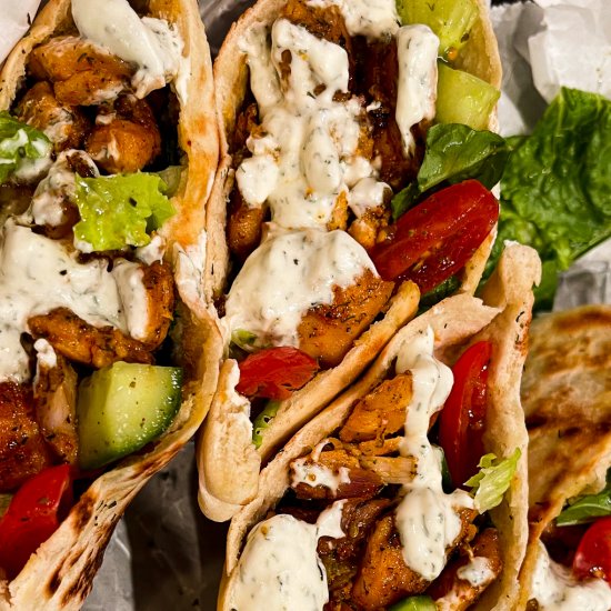 Chicken Pita With Garlic Yogurt