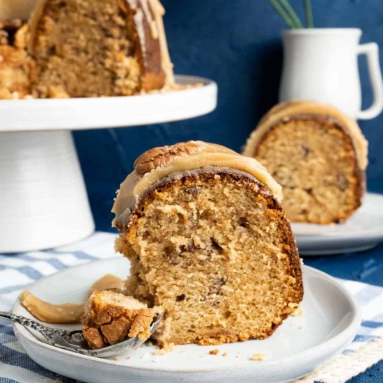 Southern Pecan Praline Cake