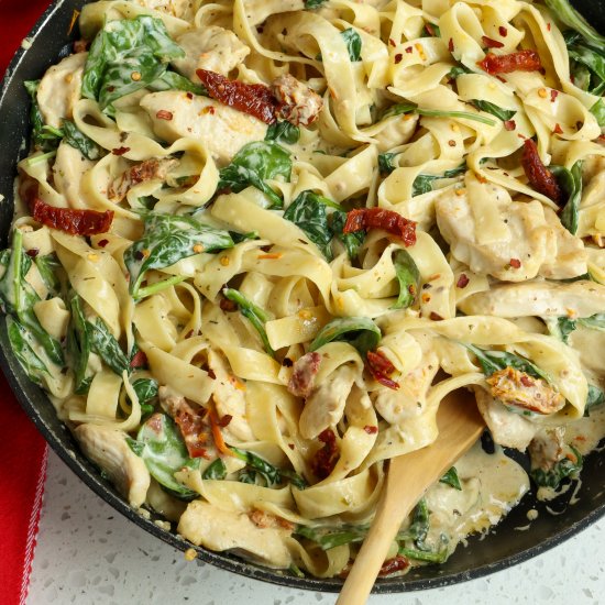 Tuscan Chicken Pasta