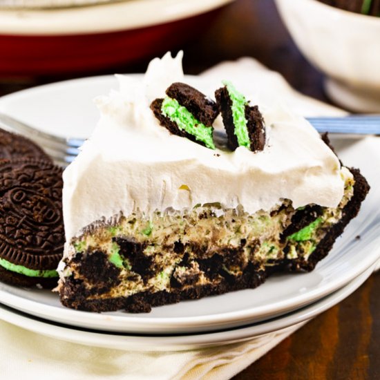 No-Bake Mint Oreo Pie