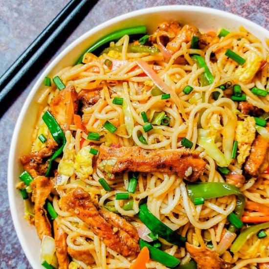 Chinese Chicken Hakka Noodles