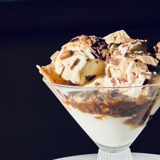 Boozy Cannoli Sundaes