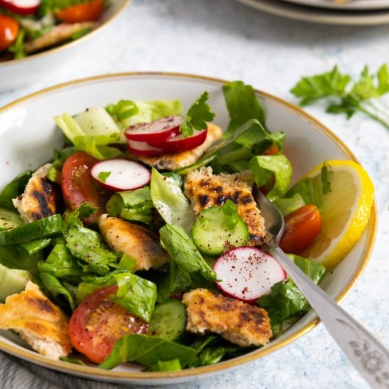 Lebanese Fattoush Salad