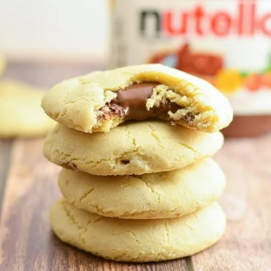 Nutella Stuffed Cookies