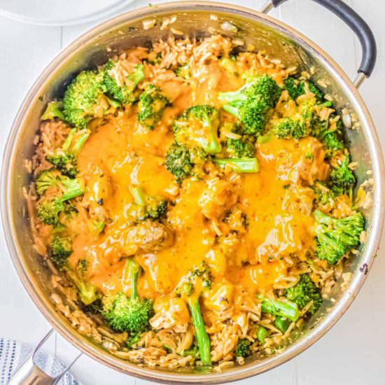 Cheesy Chicken Broccoli Rice