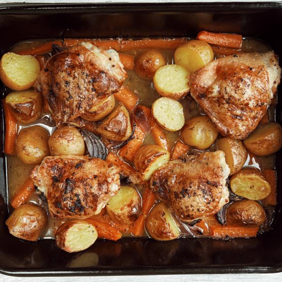 Lemon & Garlic Chicken Tray Bake