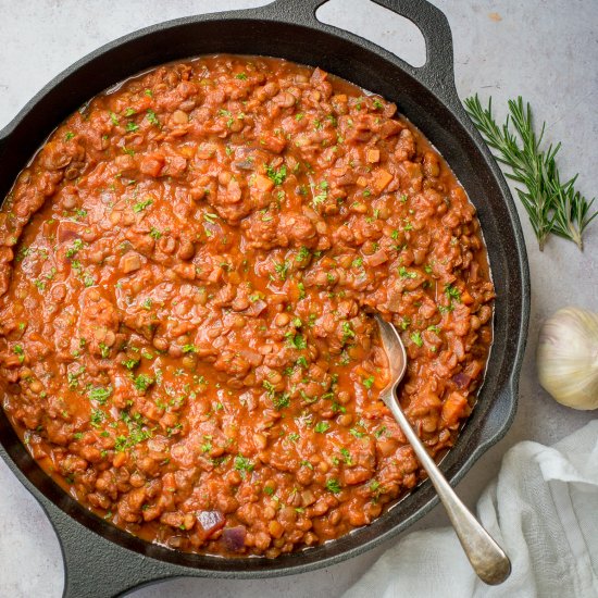 Rich Lentil Ragù with red wine