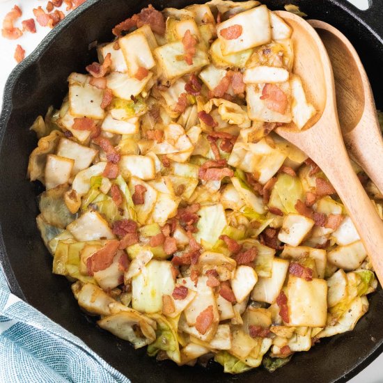 Fried Cabbage with Crispy Bacon