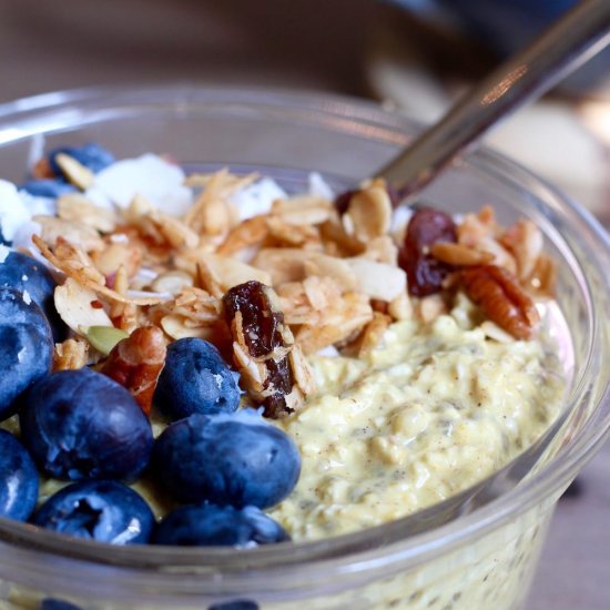 Vegan Golden Milk Overnight Oats