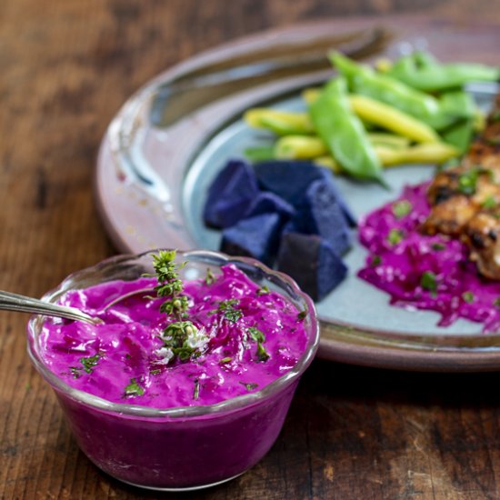 Beet Tzatziki / Chicken skewers