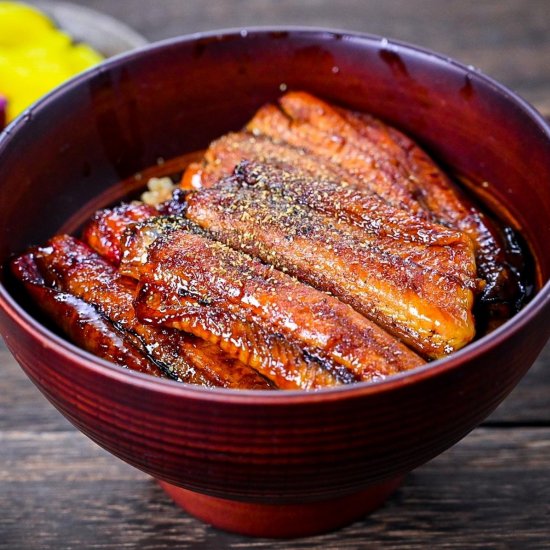 Unagi Don (Grilled Eel Rice Bowl)