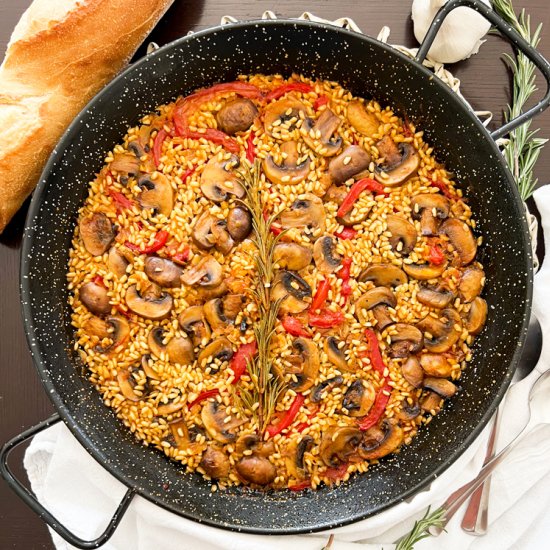 Paella-Style Mushroom Rice