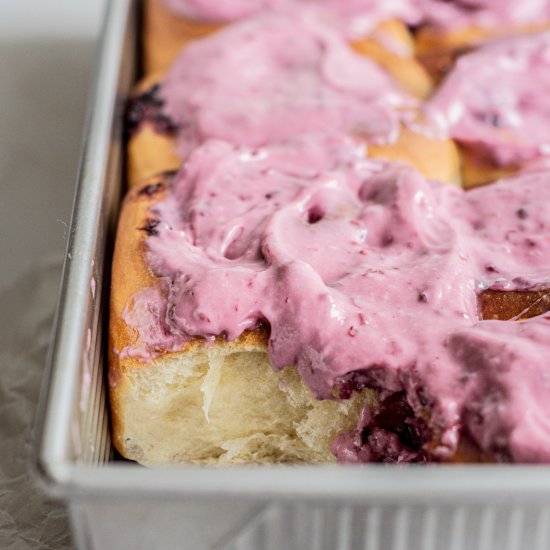 Blackberry Sweet Rolls